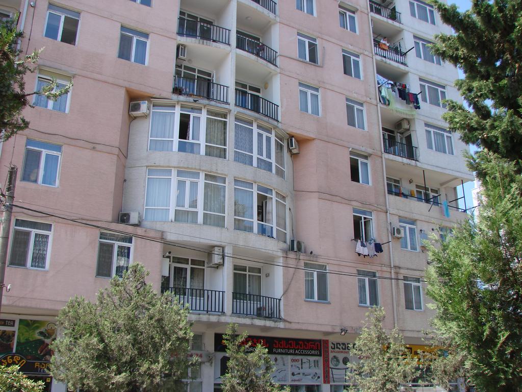 Gigi Apartments Batumi Exterior foto
