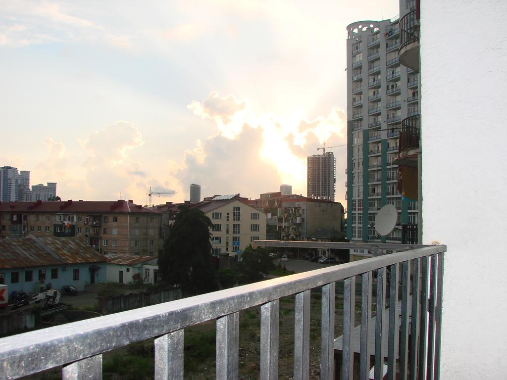 Gigi Apartments Batumi Exterior foto